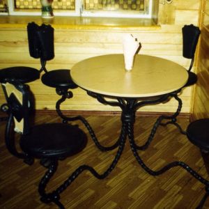Кованый стол и стулья - 07