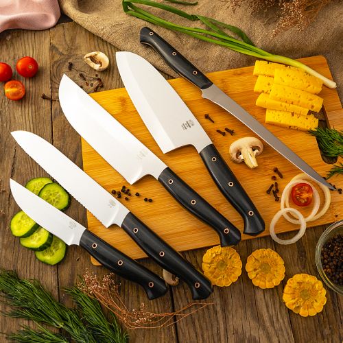 Набор кухонных ножей из 5 штук. Рукоять накладная