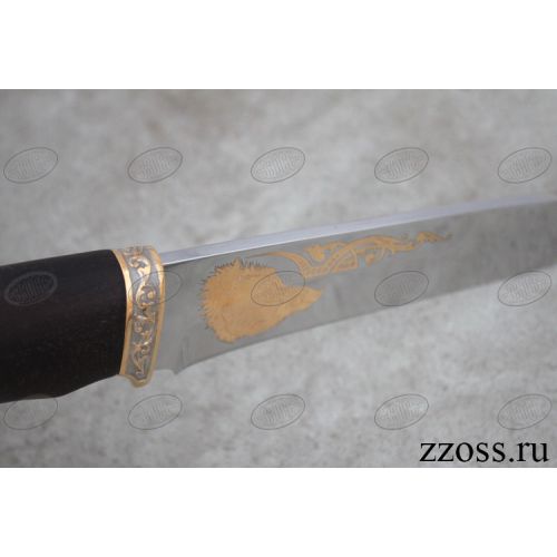 Нож подарочный «Бравый мичман» Н1Т-П, сталь ЭИ-107, рукоять: золото, орех мореный, резные гарда и тыльник, рисованный клинок в золоте